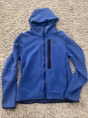 Nike Men’s Blue Hooded Full-Zip Jacket